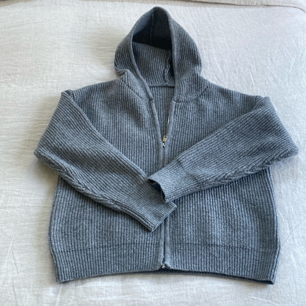 TikTok shop knit zip up sweater hoodie small